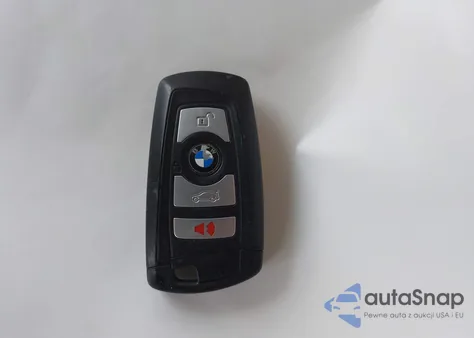 2013 BMW 328I xDrive z USA, uszkodzony, nr VIN WBA3B5C5XDF593930